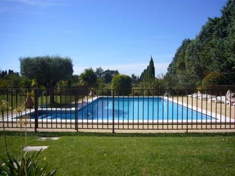 Bed and Breakfast Les Cigales Saint-Andiol Exterior foto