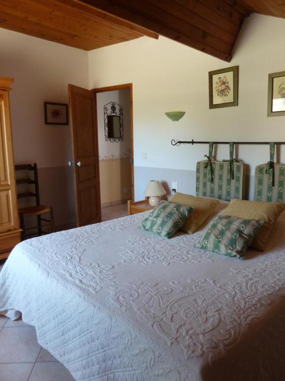 Bed and Breakfast Les Cigales Saint-Andiol Exterior foto